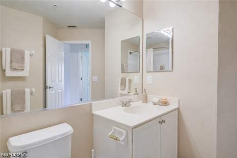 904 Hampton Cir, Naples FL - photo 20 of 35