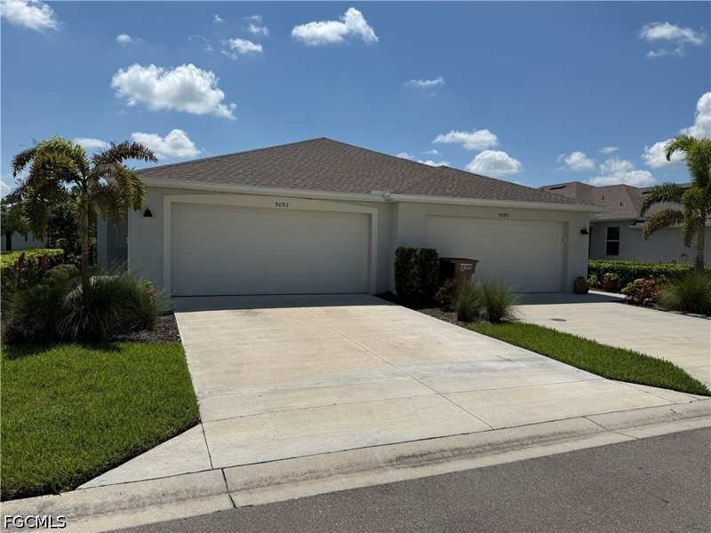 2 bedroom Attached at 9093 Leatherwood Loop, Ibis Landing, Lehigh Acres — photo 1