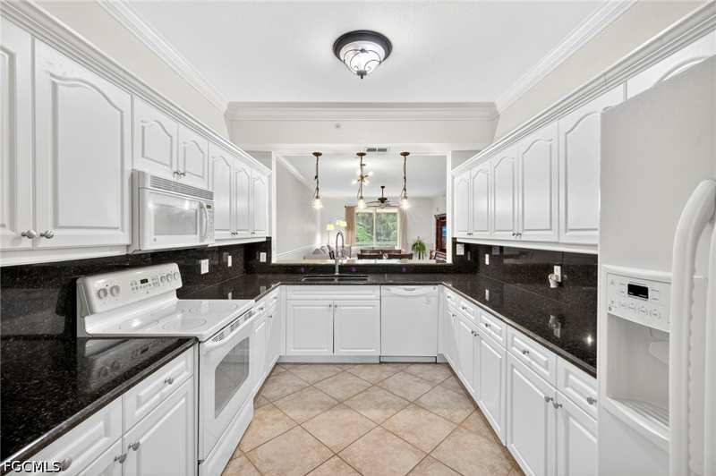 2 bedroom Condominium at 8341 Whiskey Preserve Cir 512, Terrace III At Riverwalk, Fort Myers — photo 1