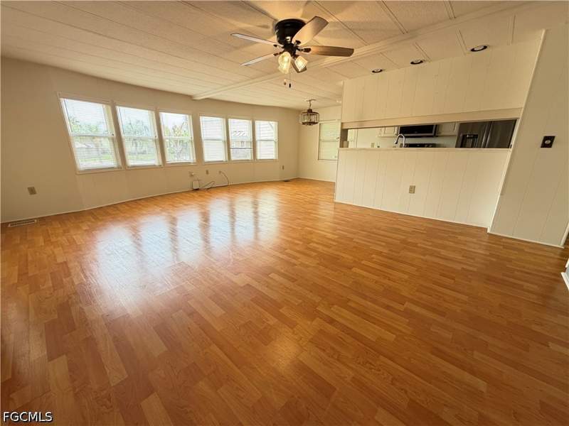 2 bedroom ManufacturedHome at 250 Santa Fe Trl, Carriage Village, North Fort Myers — photo 5