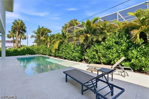 117 Hercules Dr, Fort Myers Beach FL - photo 11 of 50