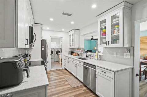 5411 Loyola Ln, Fort Myers FL - photo 13 of 29