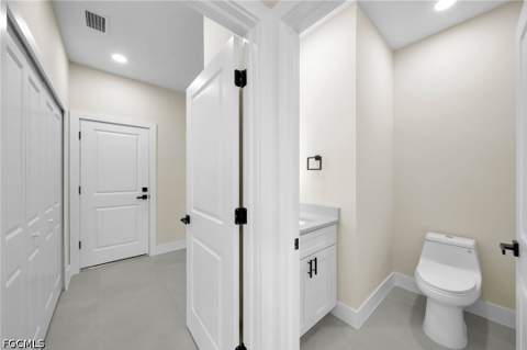 810 Carlfield Ave, Lehigh Acres FL - photo 16 of 44