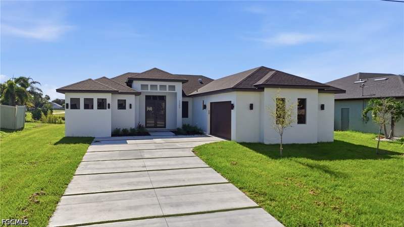 4 bedroom SingleFamilyResidence at 2305 SW 15th Pl, Cape Coral, Cape Coral — photo 3