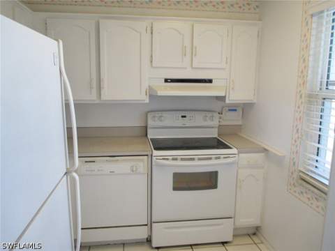 1624 Pine Valley Dr 217, Fort Myers FL - photo 14 of 23