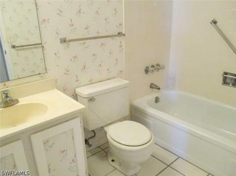 1624 Pine Valley Dr 217, Fort Myers FL - photo 22 of 23