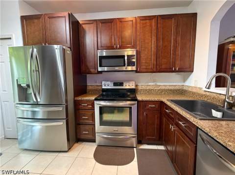 17517 Cherry Ridge Ln, Fort Myers FL - photo 7 of 20