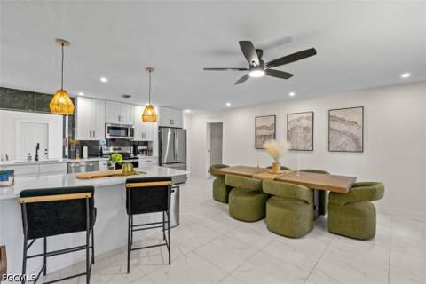 14725 Kimberly Ln, Fort Myers FL - photo 9 of 42