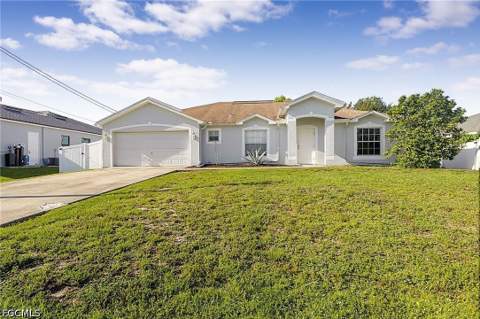 4205 11th St W, Lehigh Acres FL - photo 7 of 43