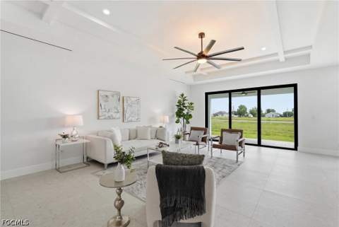 325 NE 15th Ter, Cape Coral FL - photo 12 of 39