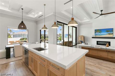 1857 Apataki Ct, Marco Island FL - photo 12 of 47