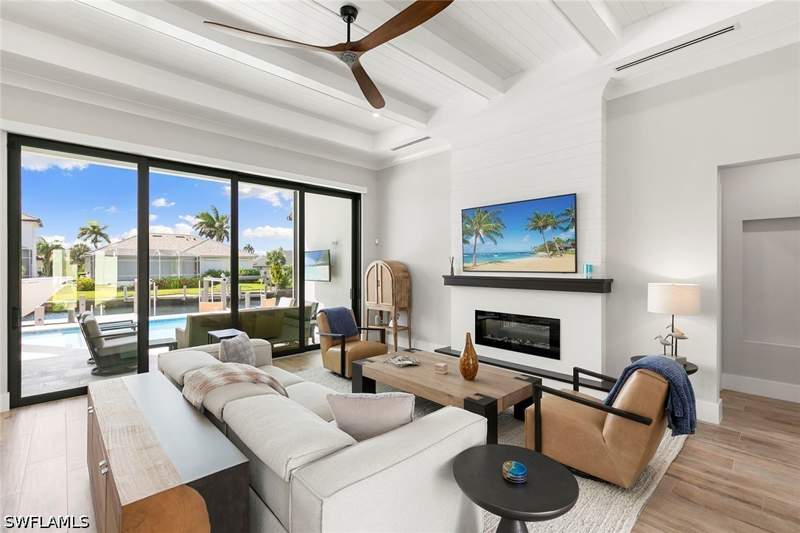 4 bedroom SingleFamilyResidence at 1857 Apataki Ct, Marco Island, Marco Island — photo 3