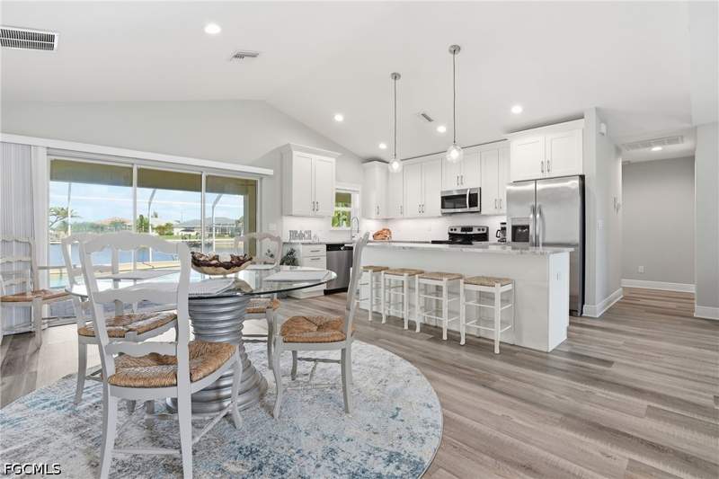 3 bedroom SingleFamilyResidence at 1723 SW 31st Ln, Cape Coral, Cape Coral — photo 4