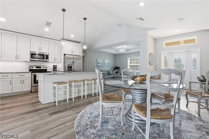3 bedroom SingleFamilyResidence at 1723 SW 31st Ln, Cape Coral, Cape Coral — photo 5