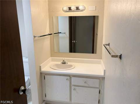 3704 Broadway 214, Fort Myers FL - photo 19 of 31