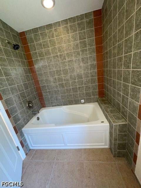 5460 Jackson Rd, Fort Myers FL - photo 16 of 32