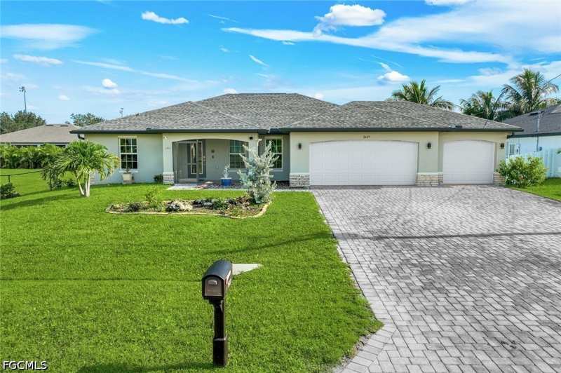 4 bedroom SingleFamilyResidence at 2627 SW 4th Ter, Cape Coral, Cape Coral — photo 1