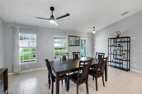 2627 SW 4th Ter, Cape Coral FL - photo 10 of 47
