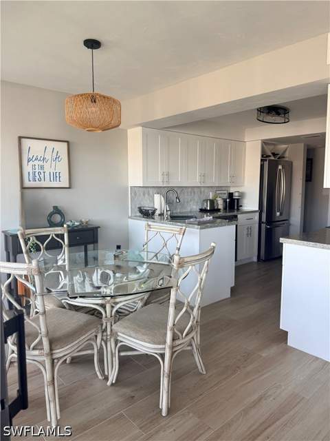 929 Collier Ct B402, Marco Island FL - photo 8 of 24