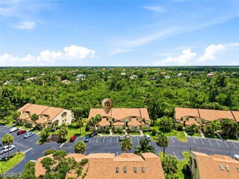 15206 Parkside Dr 202, Fort Myers FL - photo 9 of 32