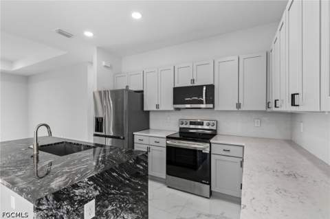3921 NW 40th Ln, Cape Coral FL - photo 7 of 34