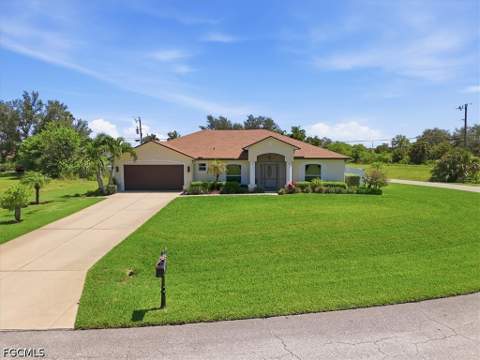 2107 NE 19th Pl, Cape Coral FL - photo 12 of 39