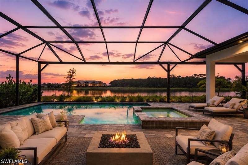 4 bedroom SingleFamilyResidence at 15428 Turin Dr, Esplanade By The Islands, Naples — photo 2
