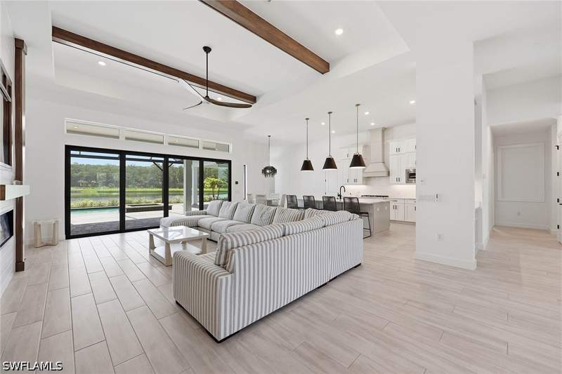 4 bedroom SingleFamilyResidence at 15428 Turin Dr, Esplanade By The Islands, Naples — photo 4