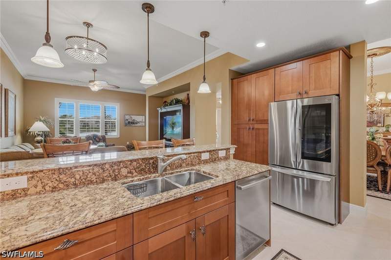 3 bedroom Condominium at 9233 Museo Cir 103, Varenna, Naples — photo 2
