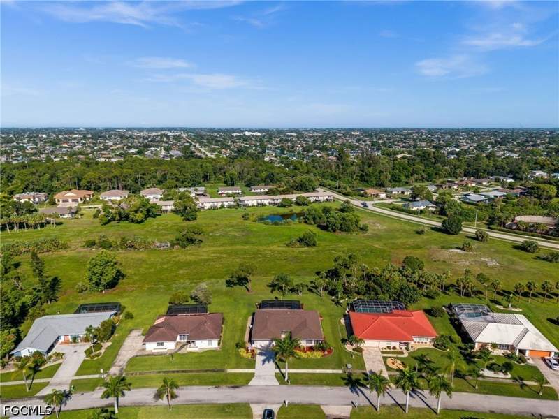 3 bedroom SingleFamilyResidence at 4165 Prestwick Ct, Lochmoor, North Fort Myers — photo 5