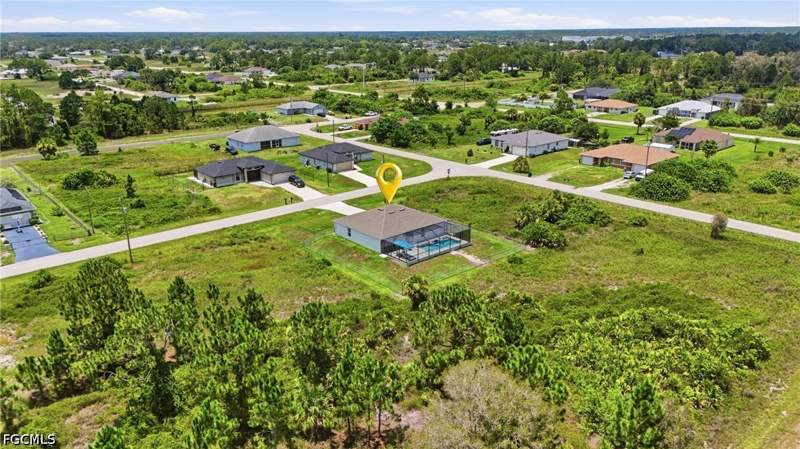 3 bedroom SingleFamilyResidence at 811 Coffield Ave, Lehigh Acres, Lehigh Acres — photo 5