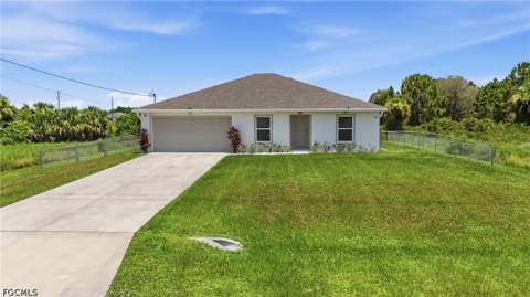 811 Coffield Ave, Lehigh Acres FL - photo 6 of 48