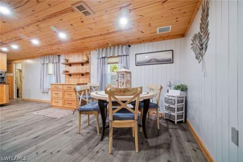 253 Worley St, Chokoloskee FL - photo 9 of 42