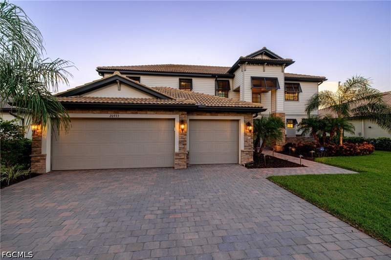5 bedroom SingleFamilyResidence at 20933 Napa Loop, Verdana Village, Estero — photo 2