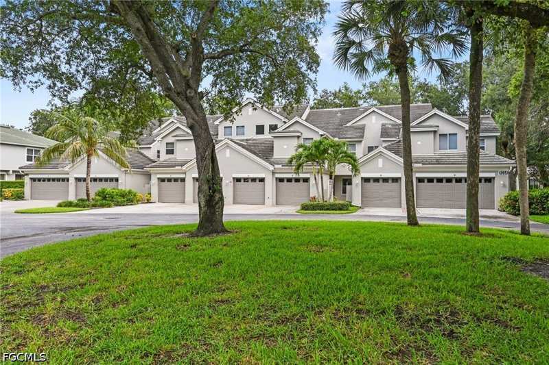 2 bedroom Condominium at 12051 Champions Green Way 313, Champion'S Green, Fort Myers — photo 1