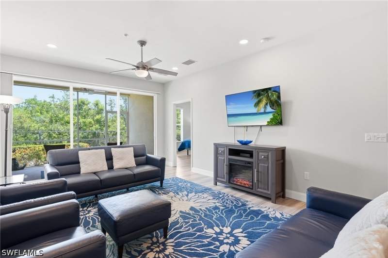 2 bedroom Condominium at 14531 Abaco Lakes Dr 102, Sonsette, Fort Myers — photo 5