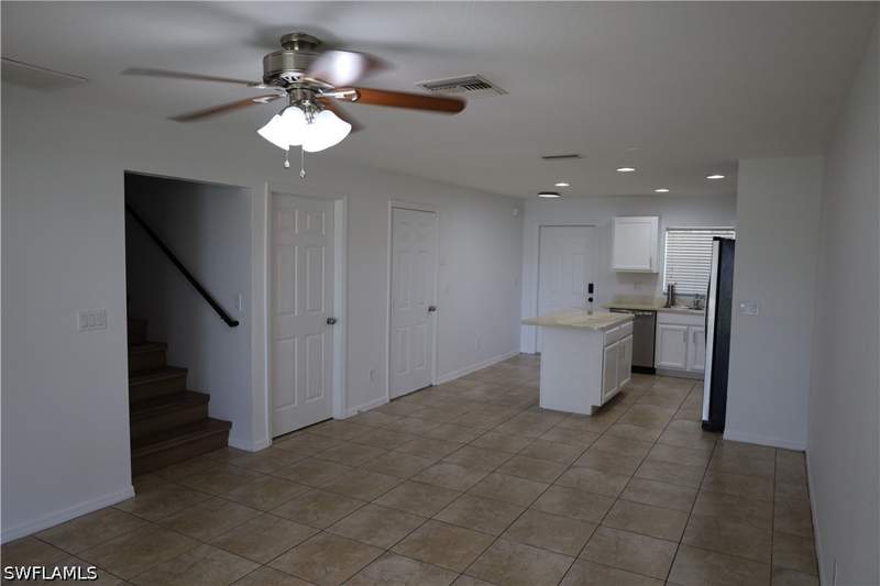3 bedroom Townhouse at 5172 Leeds Rd, Pate Crest Villas 1, Fort Myers — photo 3