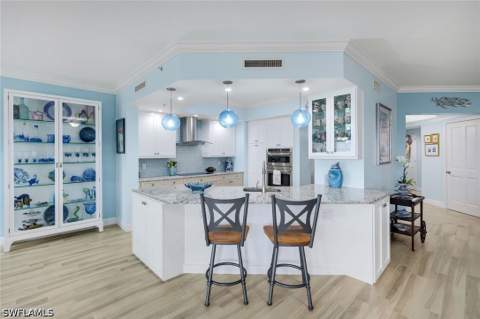 1060 Borghese Ln 1404, Naples FL - photo 9 of 47
