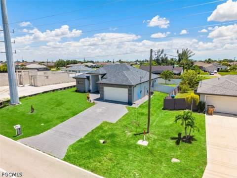 212 Kismet Pkwy W, Cape Coral FL - photo 12 of 50