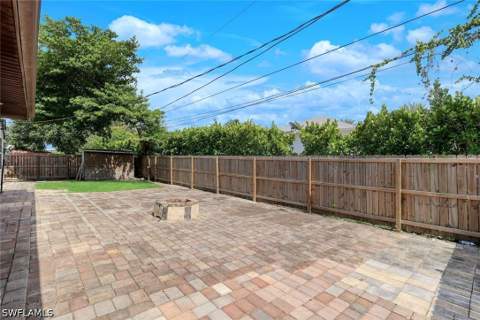 8110 Valencia Rd, Fort Myers FL - photo 18 of 27