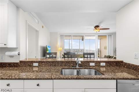 2090 W First St 1009, Fort Myers FL - photo 10 of 44