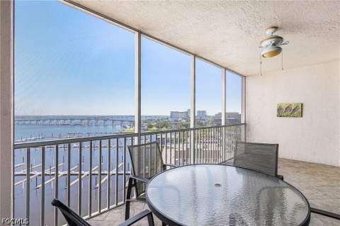 2090 W First St 1009, Fort Myers FL - photo 7 of 44