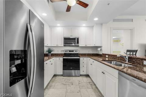 2090 W First St 1009, Fort Myers FL - photo 9 of 44