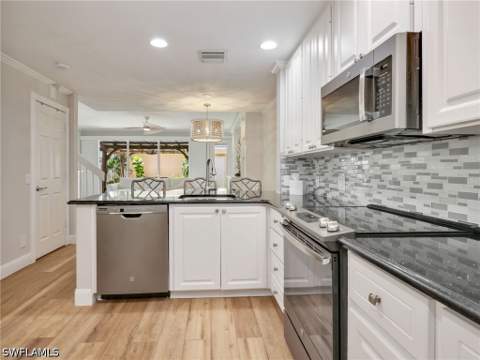 28614 Alessandria Cir, Bonita Springs FL - photo 13 of 49