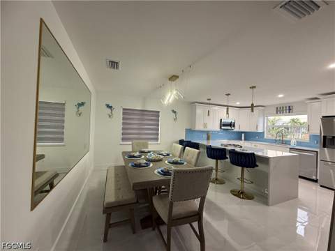 261 Egret St, Fort Myers Beach FL - photo 11 of 49