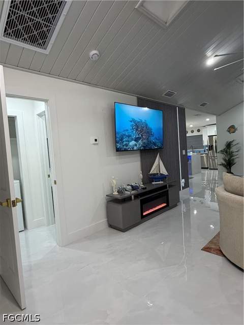 261 Egret St, Fort Myers Beach FL - photo 13 of 49