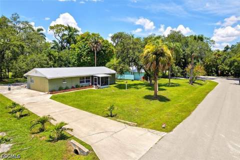 306 Chattanooga Dr, Fort Myers FL - photo 23 of 24