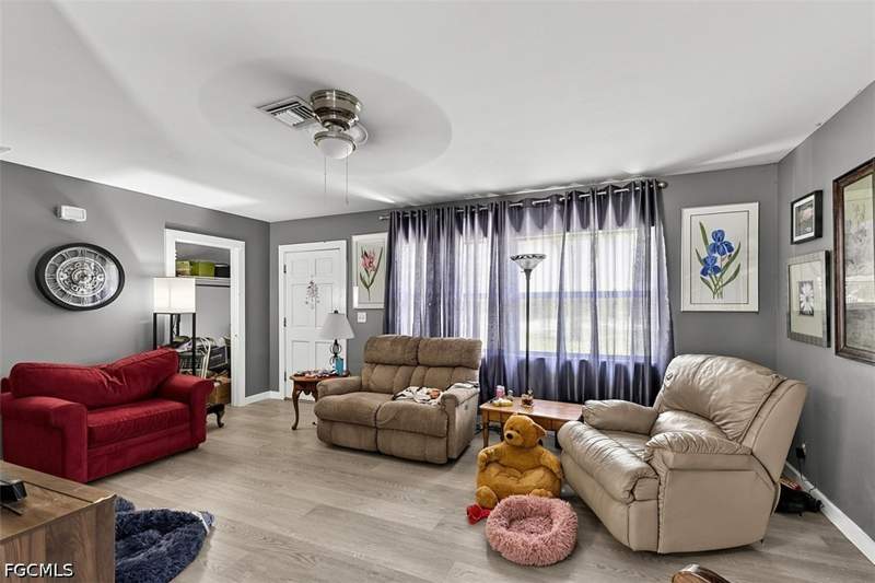 3 bedroom SingleFamilyResidence at 306 Chattanooga Dr, Carters Add Royal Palm Pk, Fort Myers — photo 4