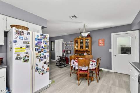 306 Chattanooga Dr, Fort Myers FL - photo 8 of 24