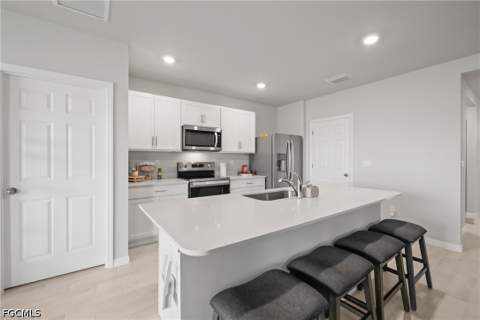 2621 Table Coral Trl, North Fort Myers FL - photo 6 of 30